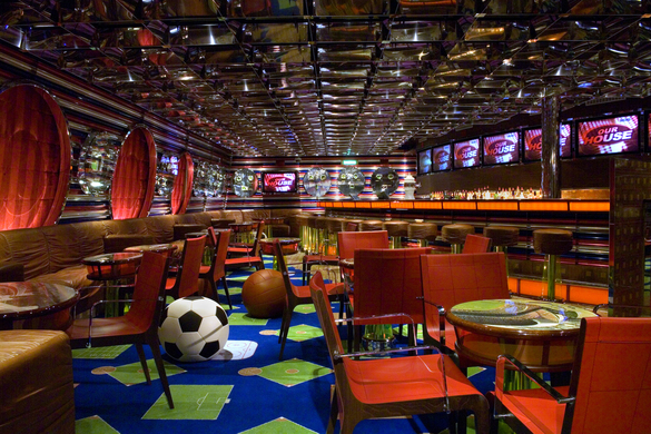 Carnival Splendor Sports Bar 1.jpg